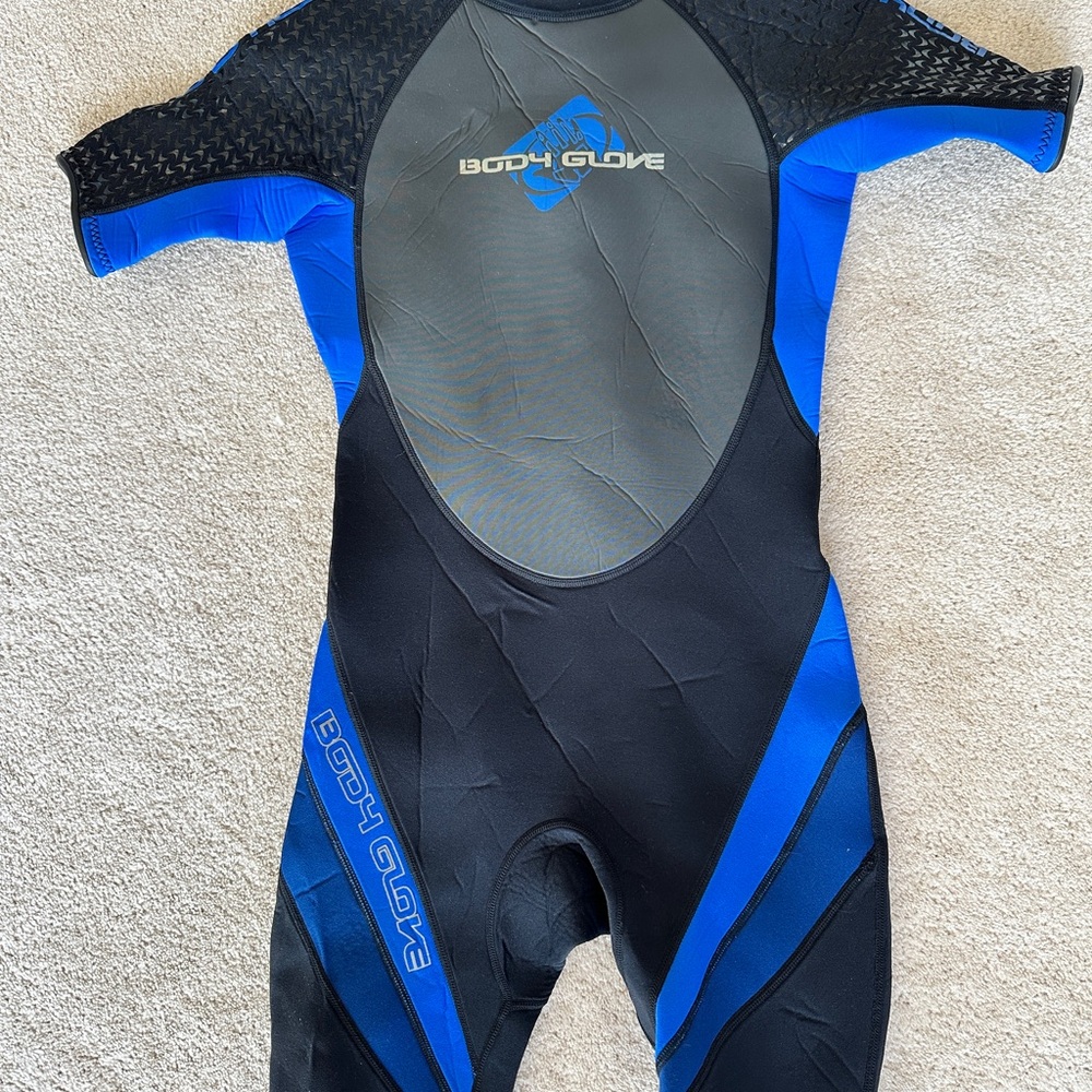 Body Glove Short Sleeve Wetsuit in Black and Blue